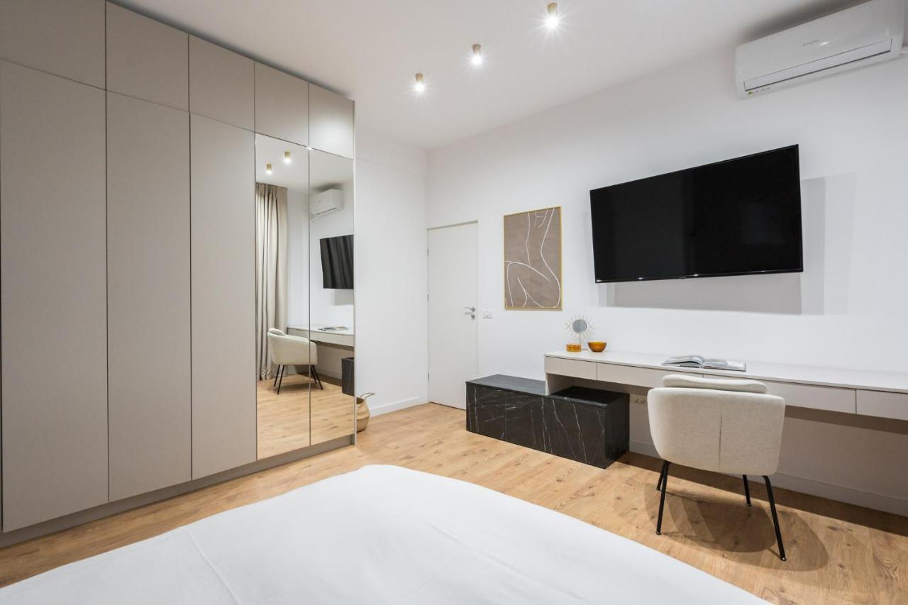 Crystal 3Bdr Apartment In Center Boekarest Buitenkant foto