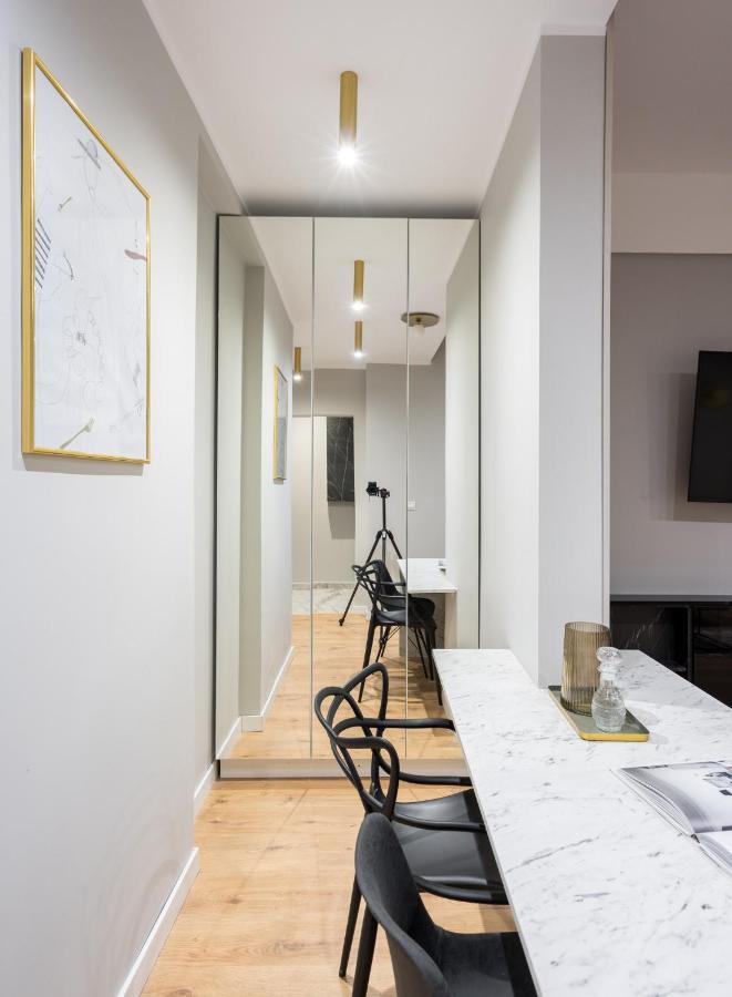Crystal 3Bdr Apartment In Center Boekarest Buitenkant foto