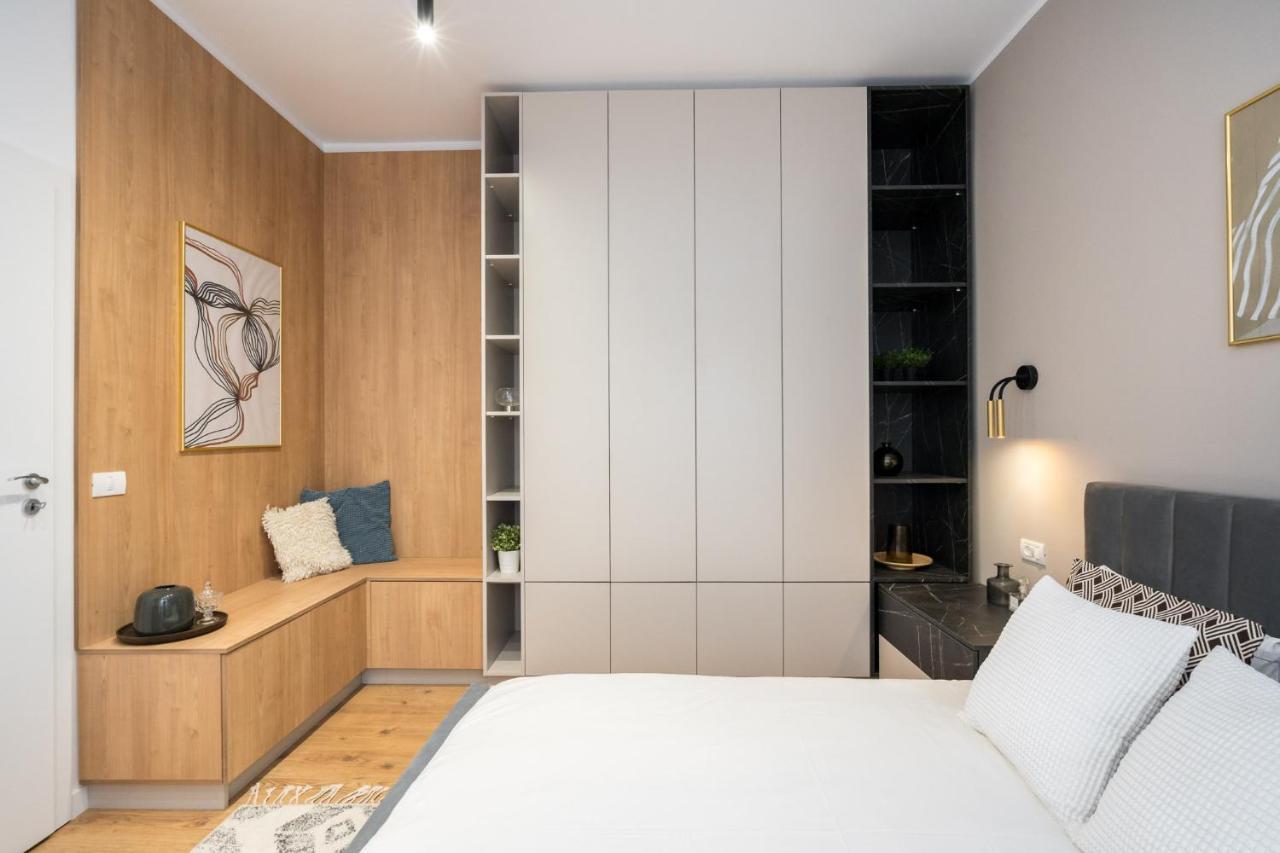 Crystal 3Bdr Apartment In Center Boekarest Buitenkant foto