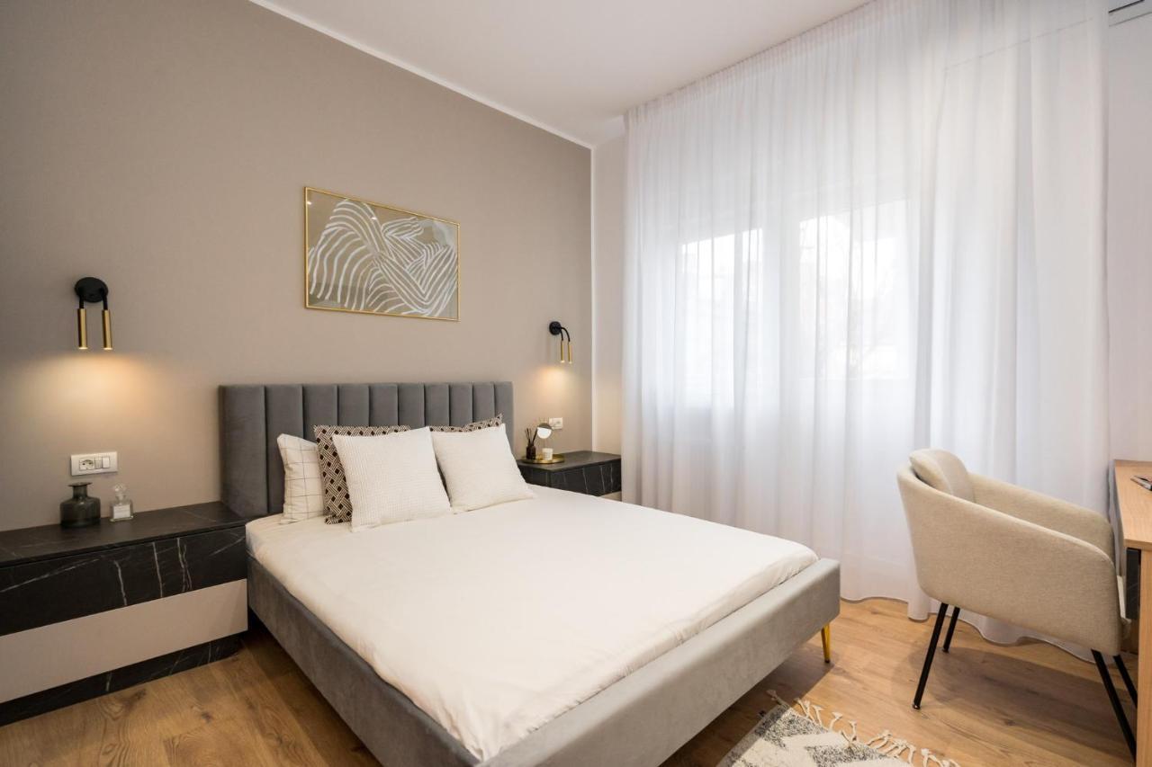 Crystal 3Bdr Apartment In Center Boekarest Buitenkant foto