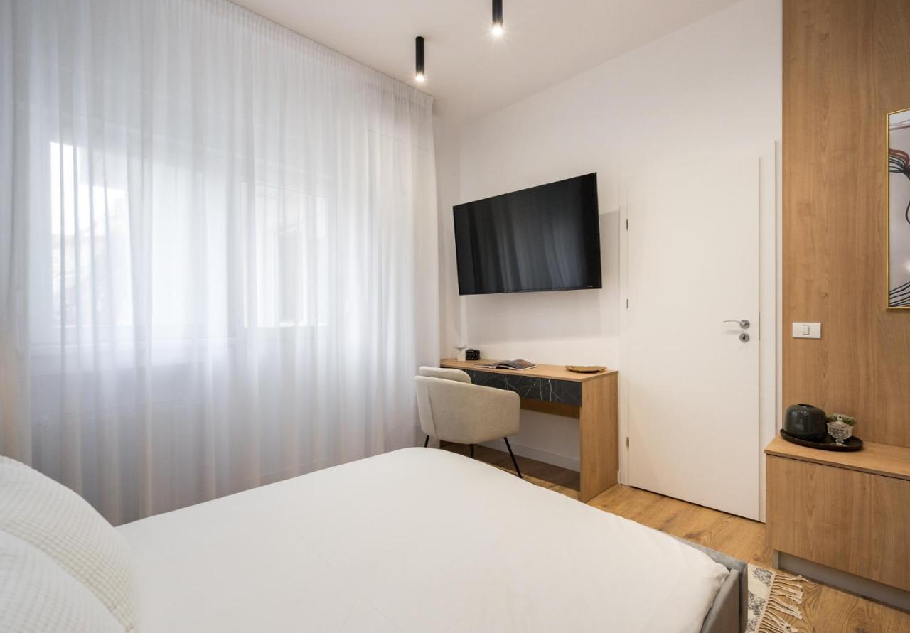 Crystal 3Bdr Apartment In Center Boekarest Buitenkant foto