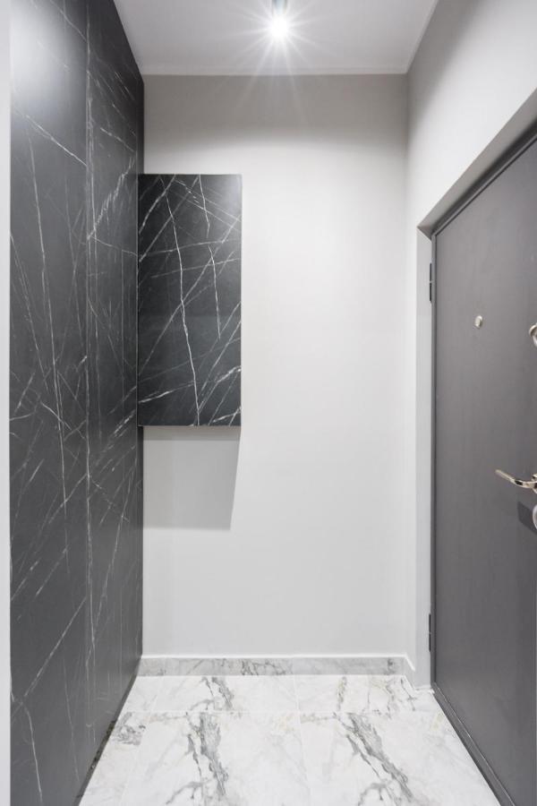 Crystal 3Bdr Apartment In Center Boekarest Buitenkant foto