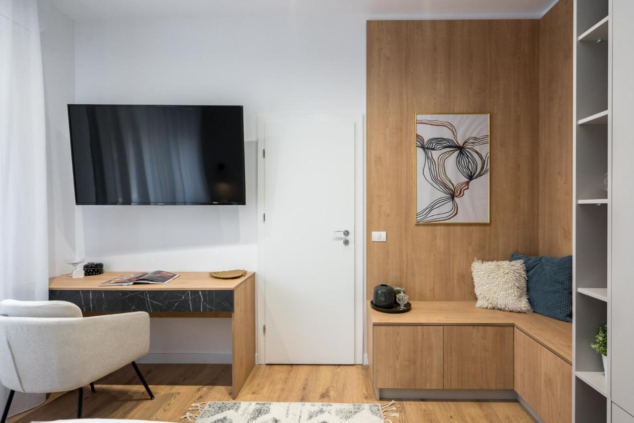 Crystal 3Bdr Apartment In Center Boekarest Buitenkant foto